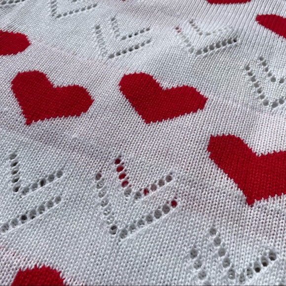 Valentine Heart Sweater Boutique White - Picture 3 of 9